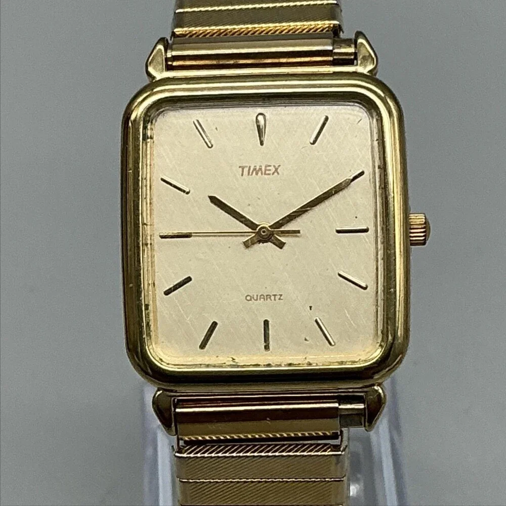 Vtg Timex Womens Watch 28mm Champagne Dial Gold Tone Stretch Band New Battery